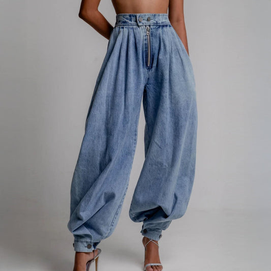 Pantalones vaqueros de corte acampanado